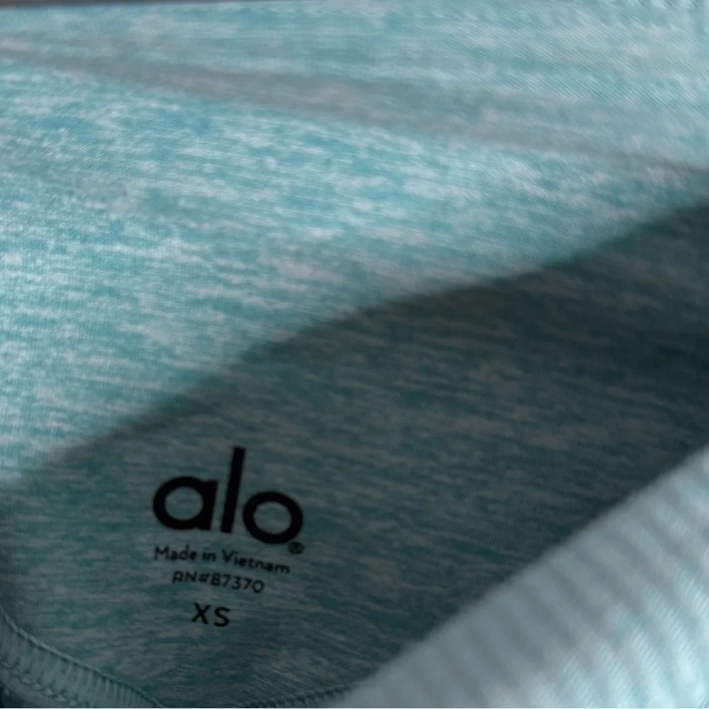 Alo Yoga Light Blue High-Waisted Leggings